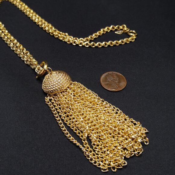Vintage Sarah Coventry Gold Tassel Necklace, Removable Pendant, 1970s Jewelry - Picture 8 of 10